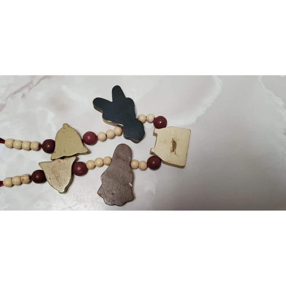 Hand-painted Estate Necklace Painted Wood Folk Holland Peasants, Cottage,Tulips